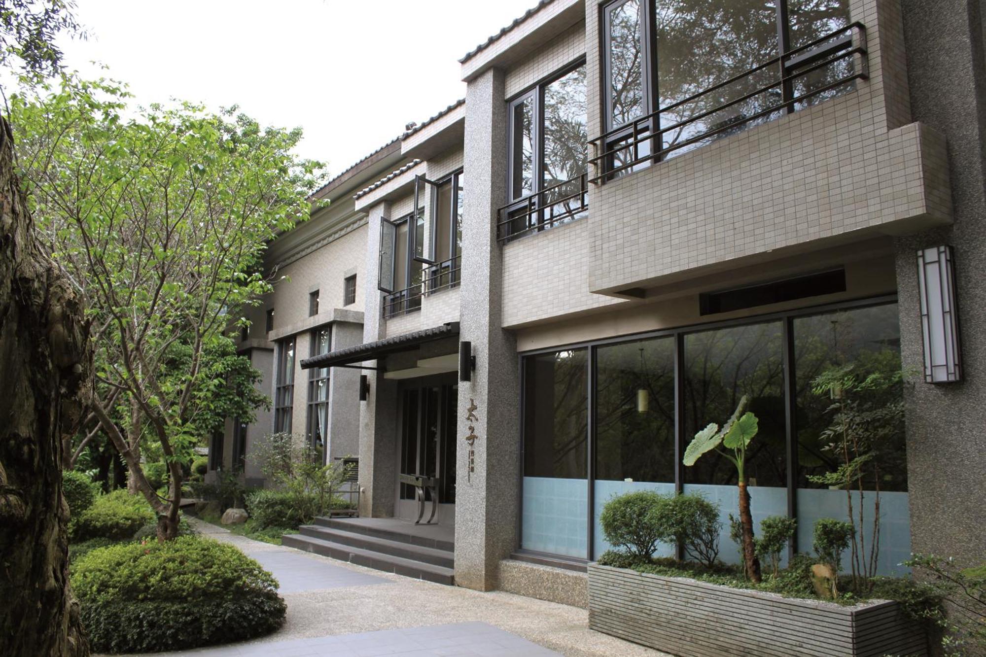 Great Roots Forestry Spa Resort Sanxia Exterior photo