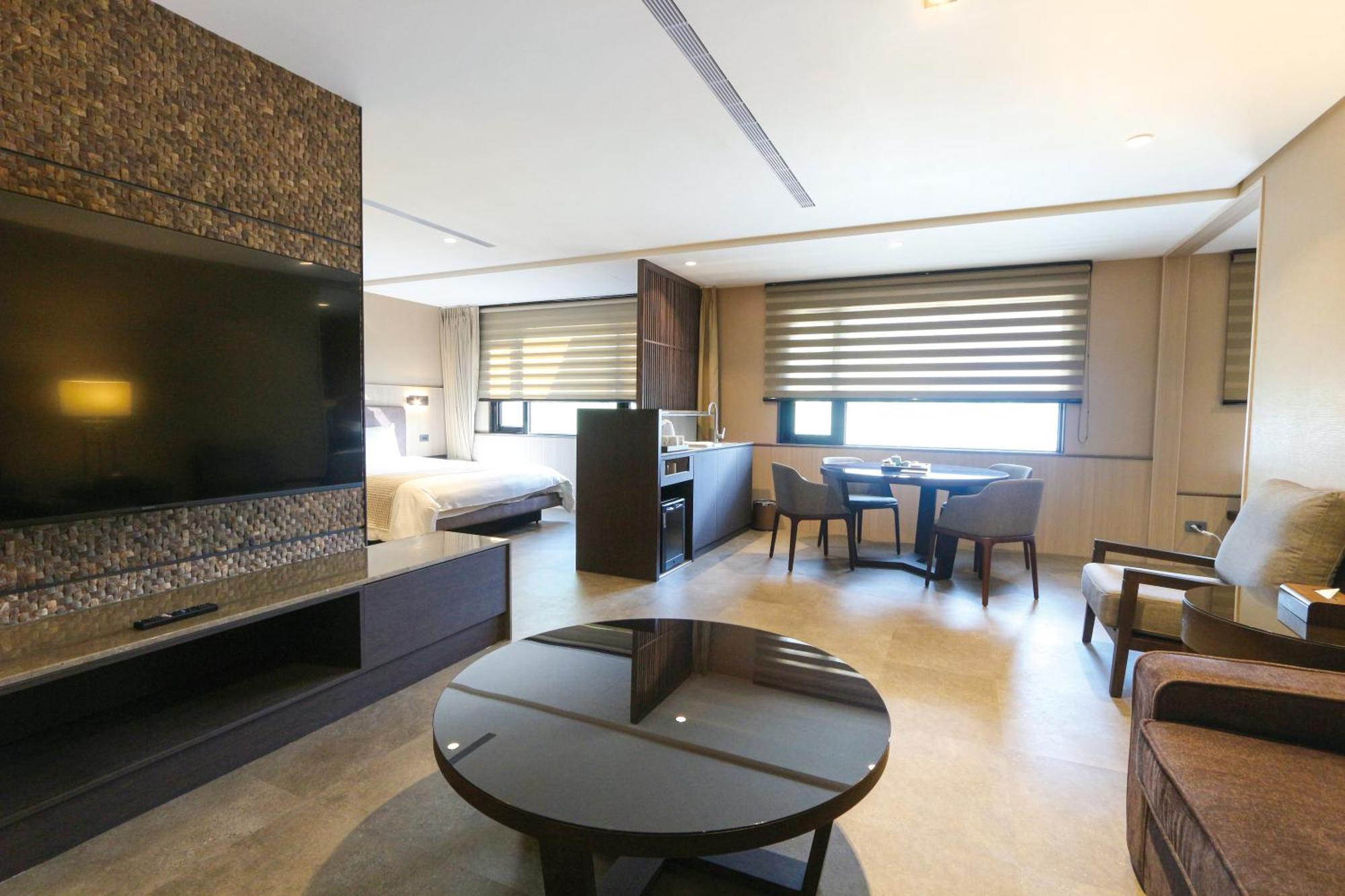 Great Roots Forestry Spa Resort Sanxia Exterior photo