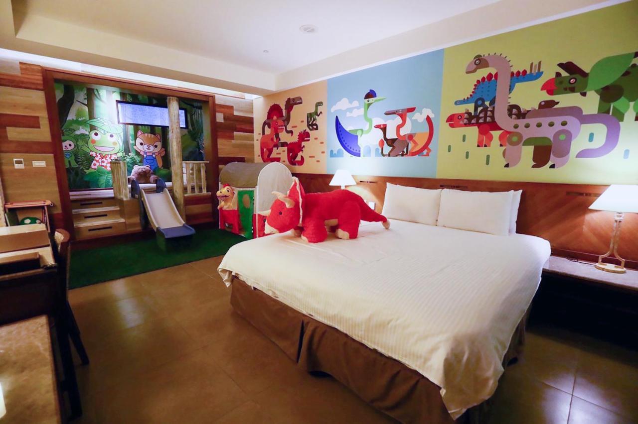 Great Roots Forestry Spa Resort Sanxia Exterior photo
